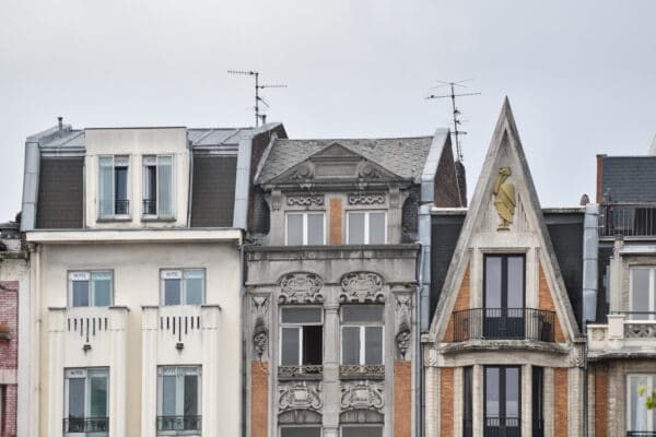 Rang de maisons place de la Gare à Lille