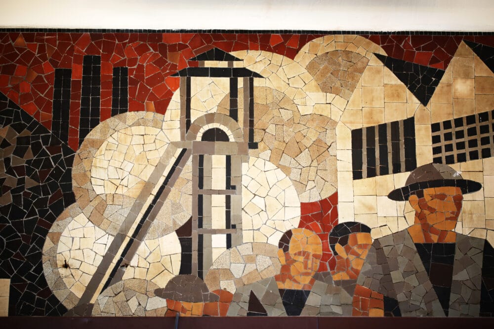 Détail mosaïque, Gare de Lens