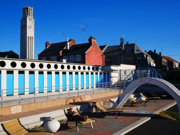 Piscine découverte Caudry ©Office de Tourisme du Cambrésis