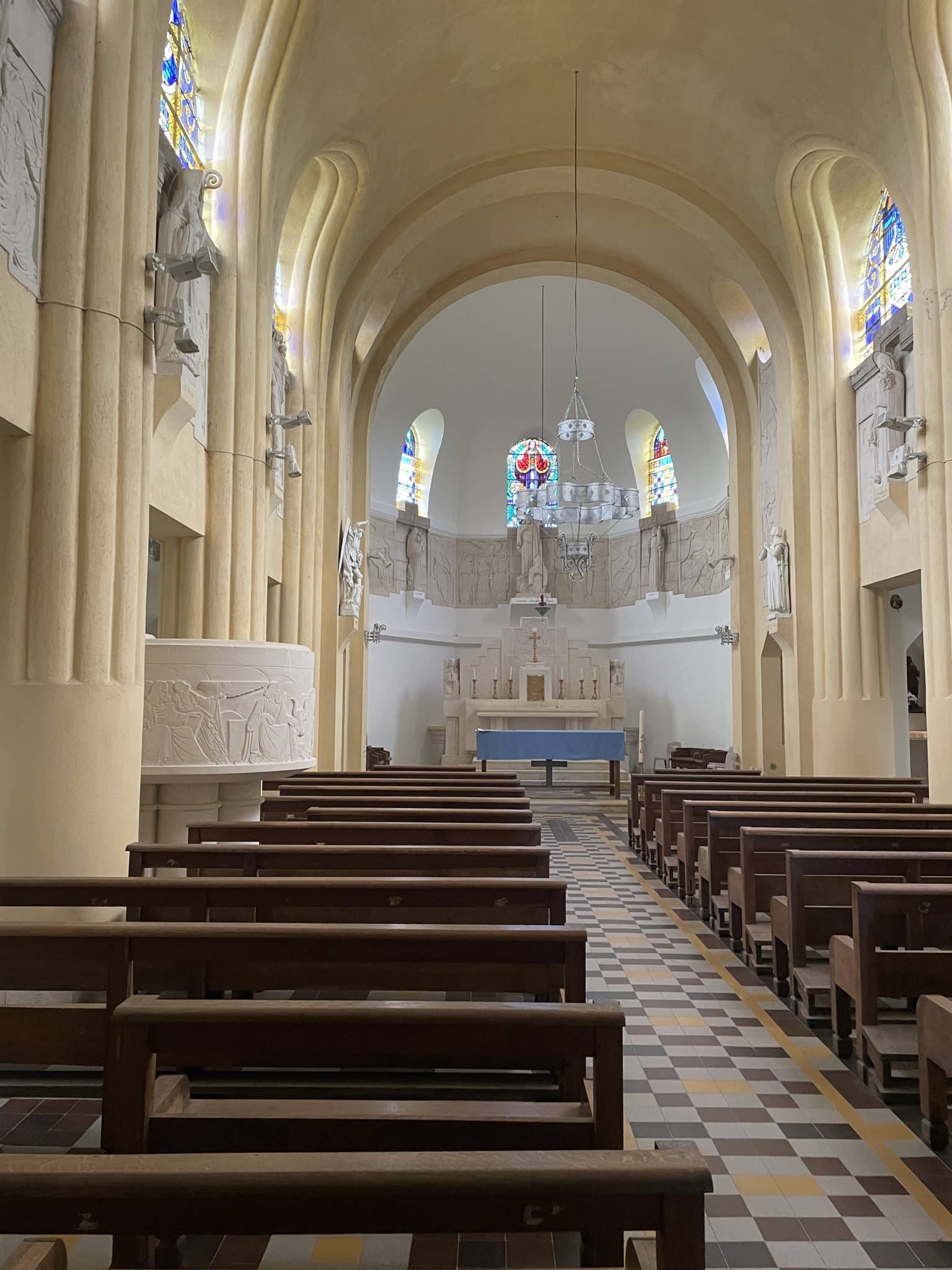L&rsquo;architecture de Jacques Pinchart : l&rsquo;église Saint-Fursy